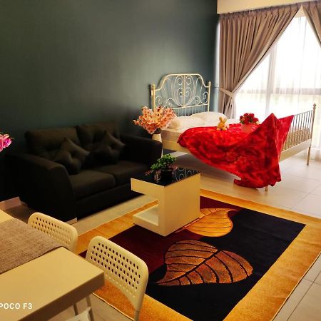 Cozy Studio Unit,Cyberjaya,Wifi, Netflix,Free Parking Экстерьер фото