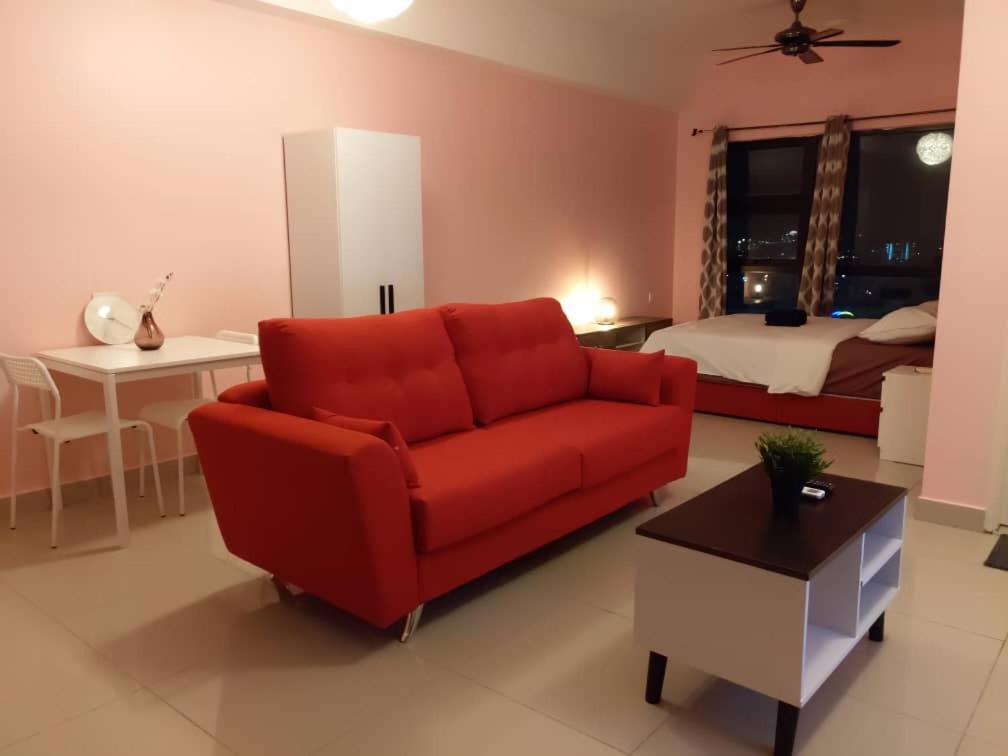 Cozy Studio Unit,Cyberjaya,Wifi, Netflix,Free Parking Экстерьер фото