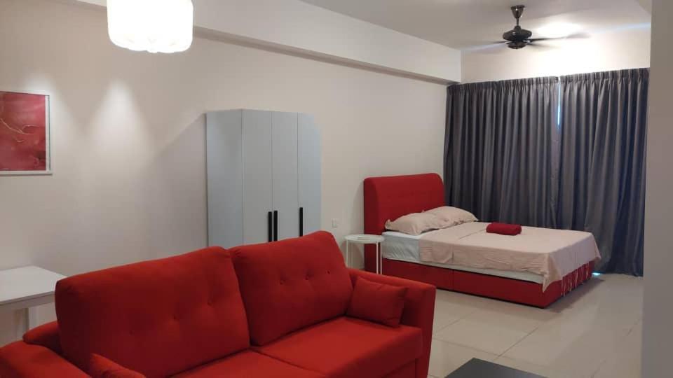 Cozy Studio Unit,Cyberjaya,Wifi, Netflix,Free Parking Экстерьер фото