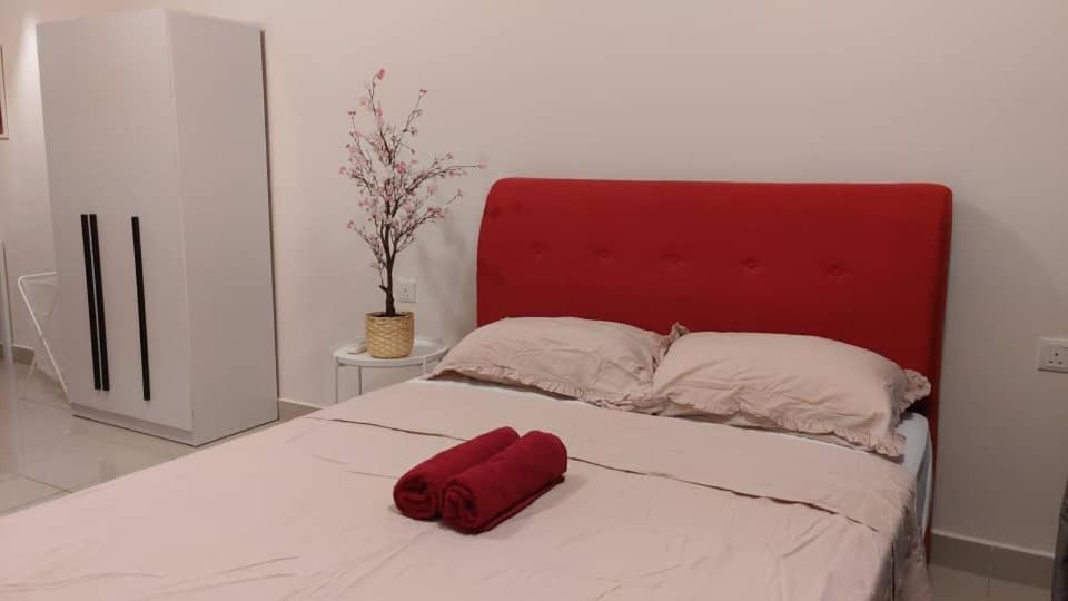 Cozy Studio Unit,Cyberjaya,Wifi, Netflix,Free Parking Экстерьер фото