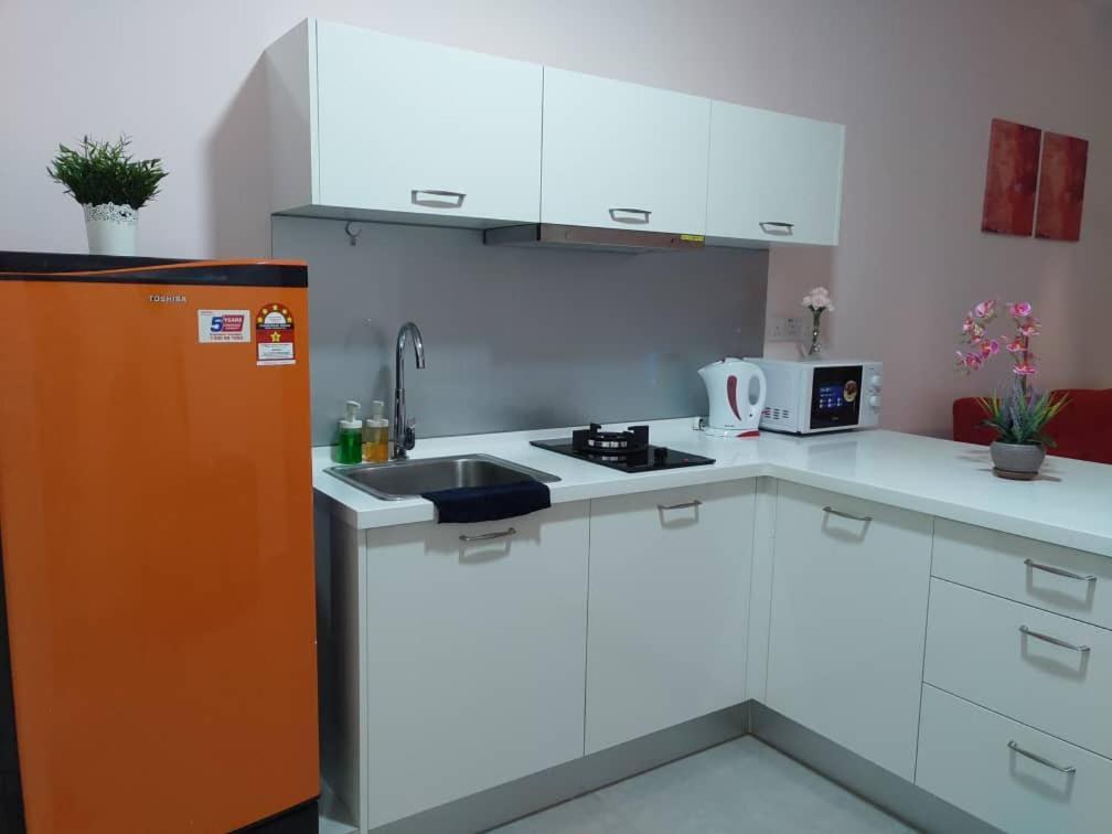 Cozy Studio Unit,Cyberjaya,Wifi, Netflix,Free Parking Экстерьер фото
