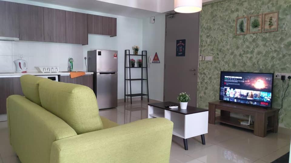 Cozy Studio Unit,Cyberjaya,Wifi, Netflix,Free Parking Экстерьер фото