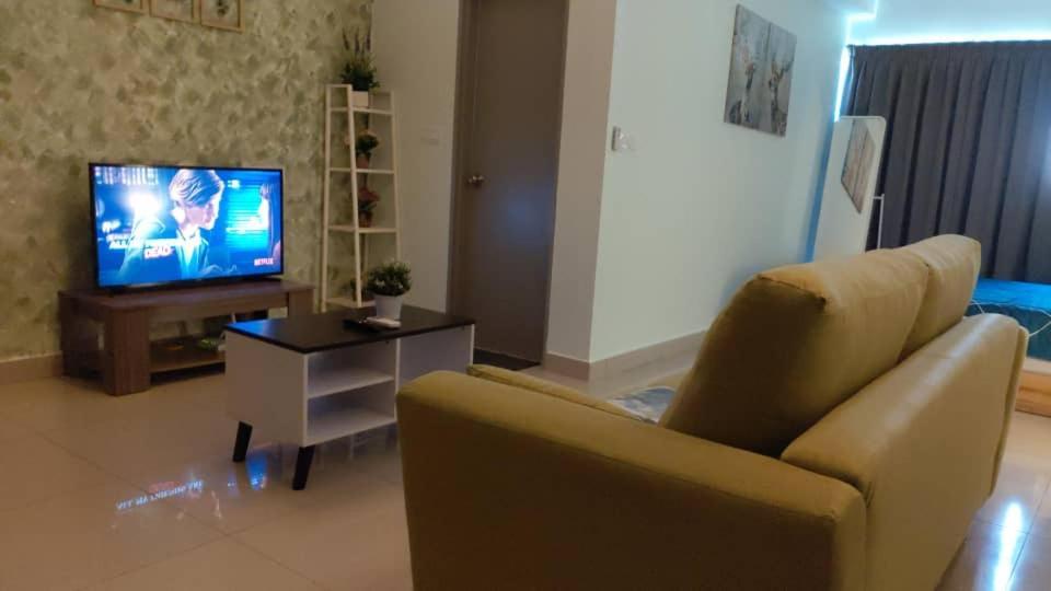 Cozy Studio Unit,Cyberjaya,Wifi, Netflix,Free Parking Экстерьер фото