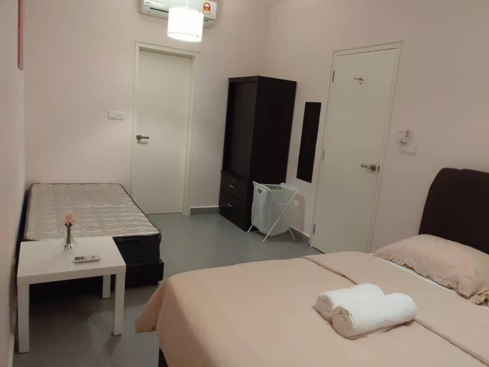 Cozy Studio Unit,Cyberjaya,Wifi, Netflix,Free Parking Экстерьер фото