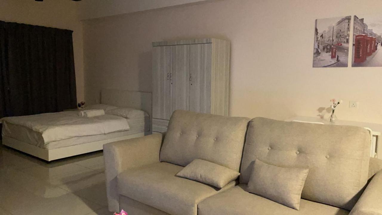Cozy Studio Unit,Cyberjaya,Wifi, Netflix,Free Parking Экстерьер фото