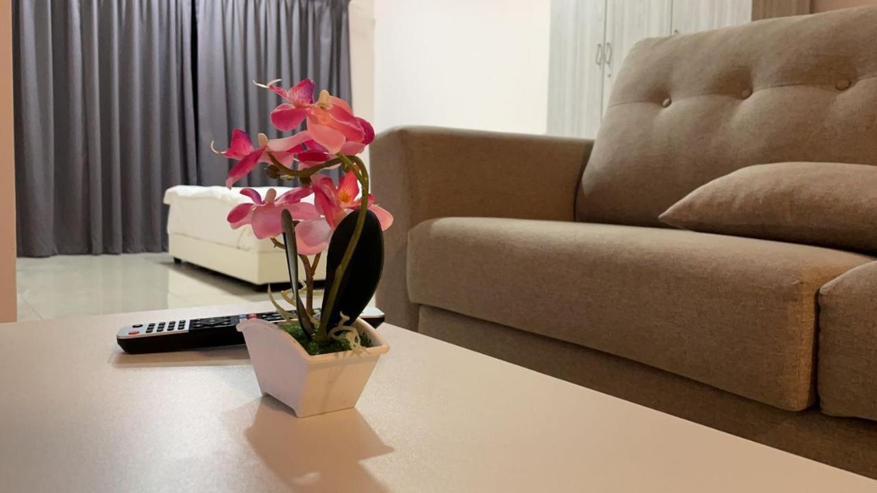 Cozy Studio Unit,Cyberjaya,Wifi, Netflix,Free Parking Экстерьер фото