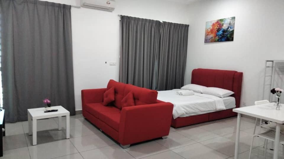 Cozy Studio Unit,Cyberjaya,Wifi, Netflix,Free Parking Экстерьер фото