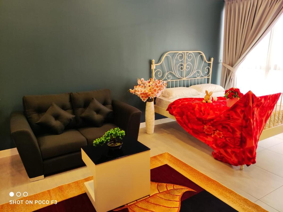 Cozy Studio Unit,Cyberjaya,Wifi, Netflix,Free Parking Экстерьер фото
